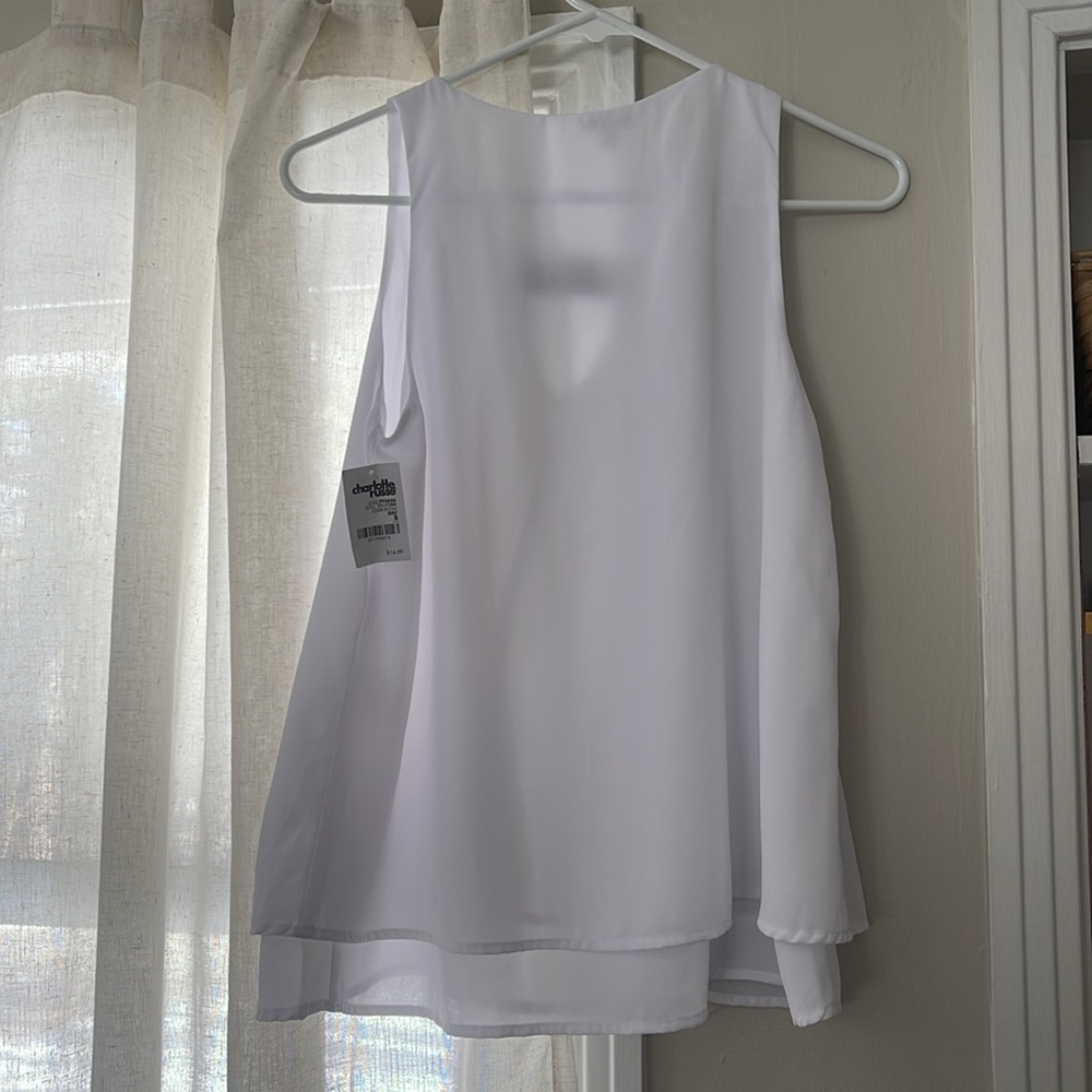 White Tank‎ - Picture 3 of 3